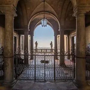Palazzo Terzi Couette-café